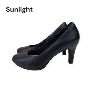 Clarks Collentions Womens SZ 7M Black Leather High Heel Pumps Business Casual